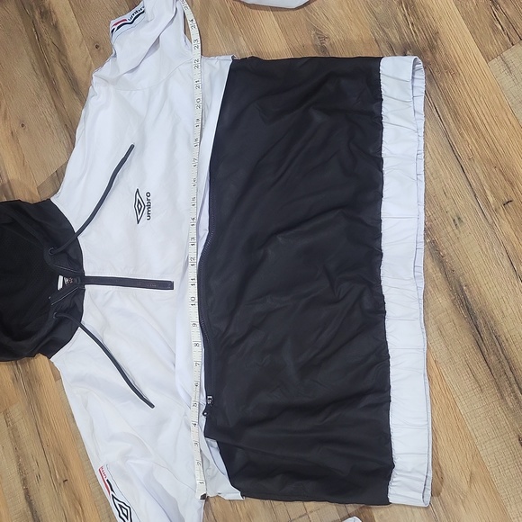 UMBRO Black White Half Zip Pullover Hooded Windbreaker Jacket - Kangaroo Pocket - Picture 12 of 15